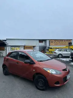 Mazda 2  TÜV.8.2026 Bild 2