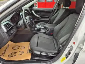 BMW 320 Bild 13