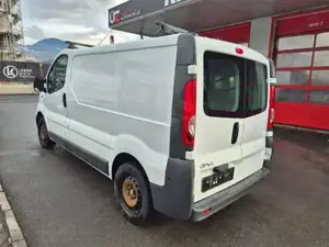 Opel Vivaro Bild 8