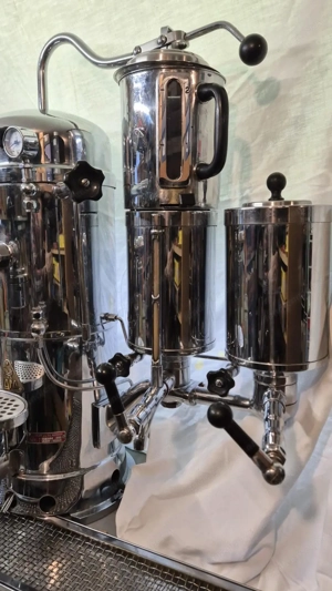 Rarität: Antike Egloff & Co. AG, Gastronomie-Kaffeemaschine, Chrom, Vintage-Blickfang von Egro-Swiss Bild 4