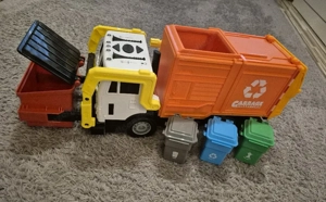 Müllwagen mit Licht und Saund