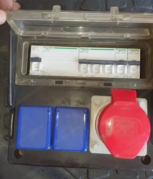 Stromverteiler 2x 230V, 1x 380V Bild 3