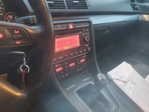 Audi A4 B7 2.0 Bild 8