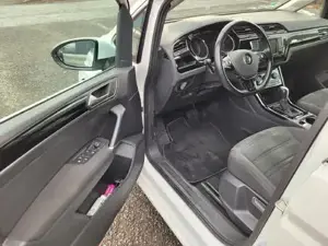 VW Touran Bild 8