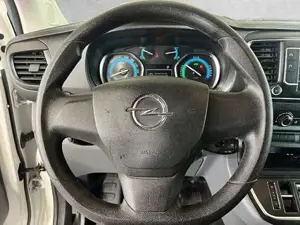 Opel Vivaro Bild 14