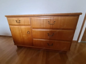 Schöne Kommode  Bild 2