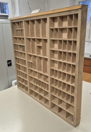 Originaler Setzkasten der Druckerei Teutsch (1829)  (Bregenz)   Top Zustand! Bild 4