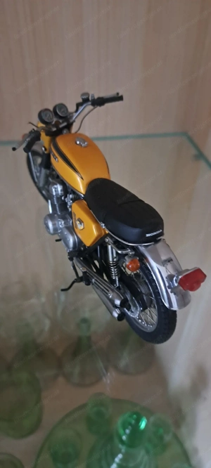 Minichamps Honds CB750 Bild 3