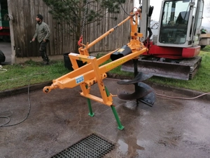 Erdbohrer für Traktor Hubwerk Bild 2