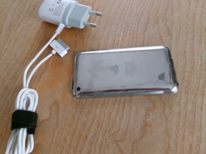 I-Pod von Apple, mit Ladekabel, Bild 3