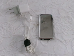 I-Pod von Apple, mit Ladekabel, Bild 4