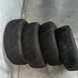 4x Winterreifen auf stahlfelgen 195 65 15 H  LK5x108 Bild 4