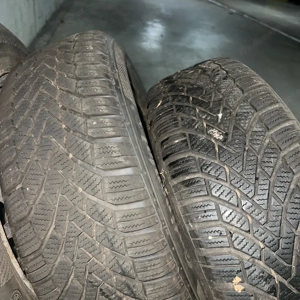 4x Winterreifen auf stahlfelgen 195 65 15 H  LK5x108 Bild 7