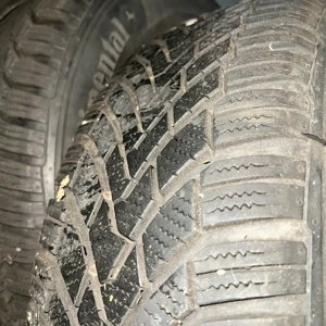4x Winterreifen auf stahlfelgen 195 65 15 H  LK5x108 Bild 8