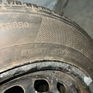 4x Winterreifen auf stahlfelgen 195 65 15 H  LK5x108 Bild 9