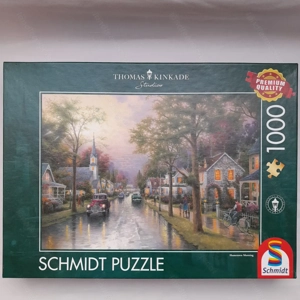 Morgens in der kleinen Stadt