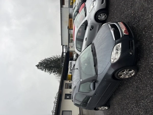 Skoda Romster TÜV.02.2027 Bild 3