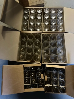 Gläser für Agape Fest...