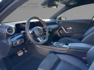 Mercedes-Benz A 180 Bild 5