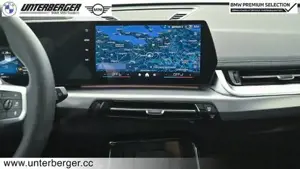 BMW iX1 xDrive30 M Sportpaket // Anhängerkupplung // Head-Up // Panorama Glasdach Bild 11