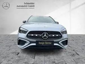 Mercedes-Benz GLA 200 Bild 11