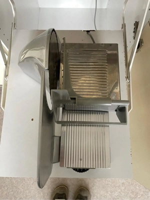 Brotschneidemaschine Wurstschneidemaschine Bild 3