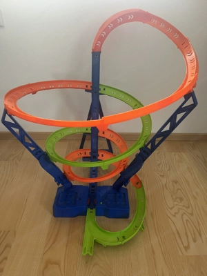 Hot Wheels Action Crash-Spirale Autorennbahn Bild 2