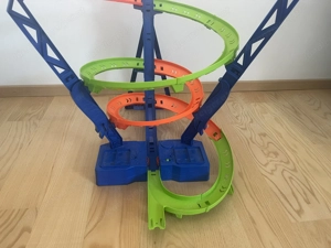 Hot Wheels Action Crash-Spirale Autorennbahn Bild 3