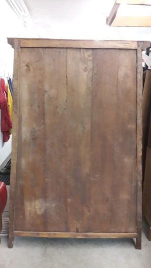 Antiker Schrank  Kasten Bild 2