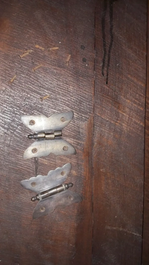 Antiker Schrank  Kasten Bild 10