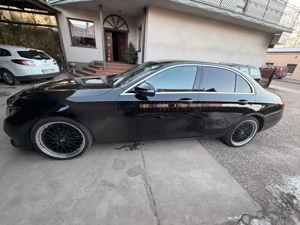 Mercedes Benz E200 Bild 5