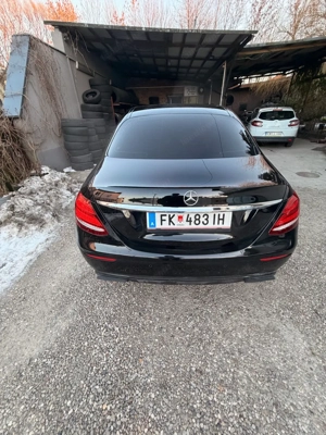 Mercedes Benz E200 Bild 4