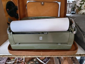 ERIKA Kofferschreibmaschine 60er Jahre  Bild 3