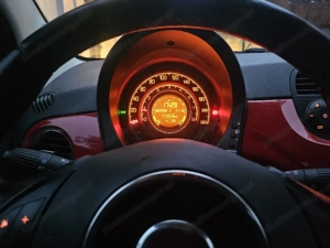 Fiat 500 in Rot  Bild 2