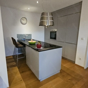 Schöne Einbauküche zu verkaufen Bild 4