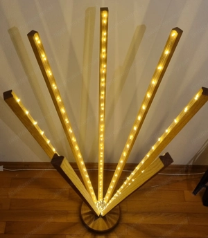 Wohnzimmerlampe, Holzstäbe mit LED Bild 2