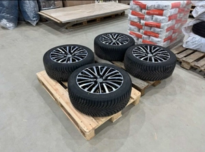 PALMERSTON Winterräder Räder Felgen 255 45 18 Zoll VW Bus T6