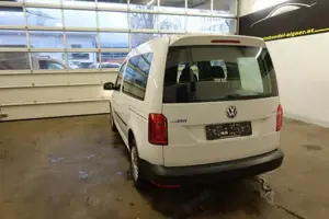 VW Caddy Bild 15