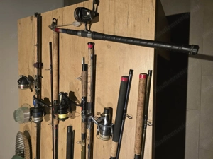 zu verkaufen Angelruten mit Zubehör