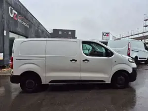 Opel Vivaro Bild 14