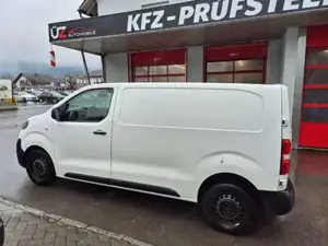 Opel Vivaro Bild 7