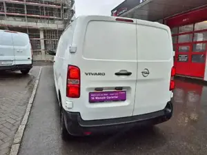Opel Vivaro Bild 9