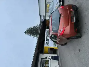 Mazda 2  TÜV.8.2026 Bild 3