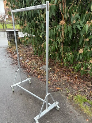 Kleiderstange Bild 3