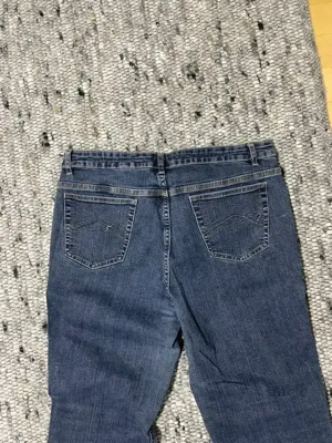 Damen Jeans Gr. 44 Short Bild 2