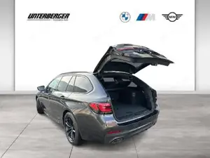 BMW 520d xDrive Touring // M Sportpaket // Anhängerkupplung Bild 11