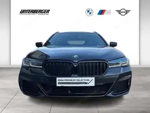 BMW 520d xDrive Touring // M Sportpaket // Anhängerkupplung Bild 4