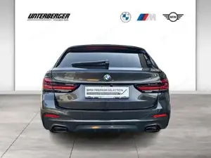 BMW 520d xDrive Touring // M Sportpaket // Anhängerkupplung Bild 5