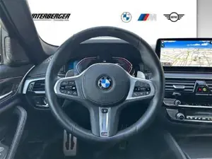 BMW 520d xDrive Touring // M Sportpaket // Anhängerkupplung Bild 8
