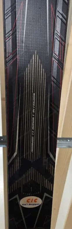 Ski Rossignol 177 R19 mit Bindung zu Verkaufen Bild 4